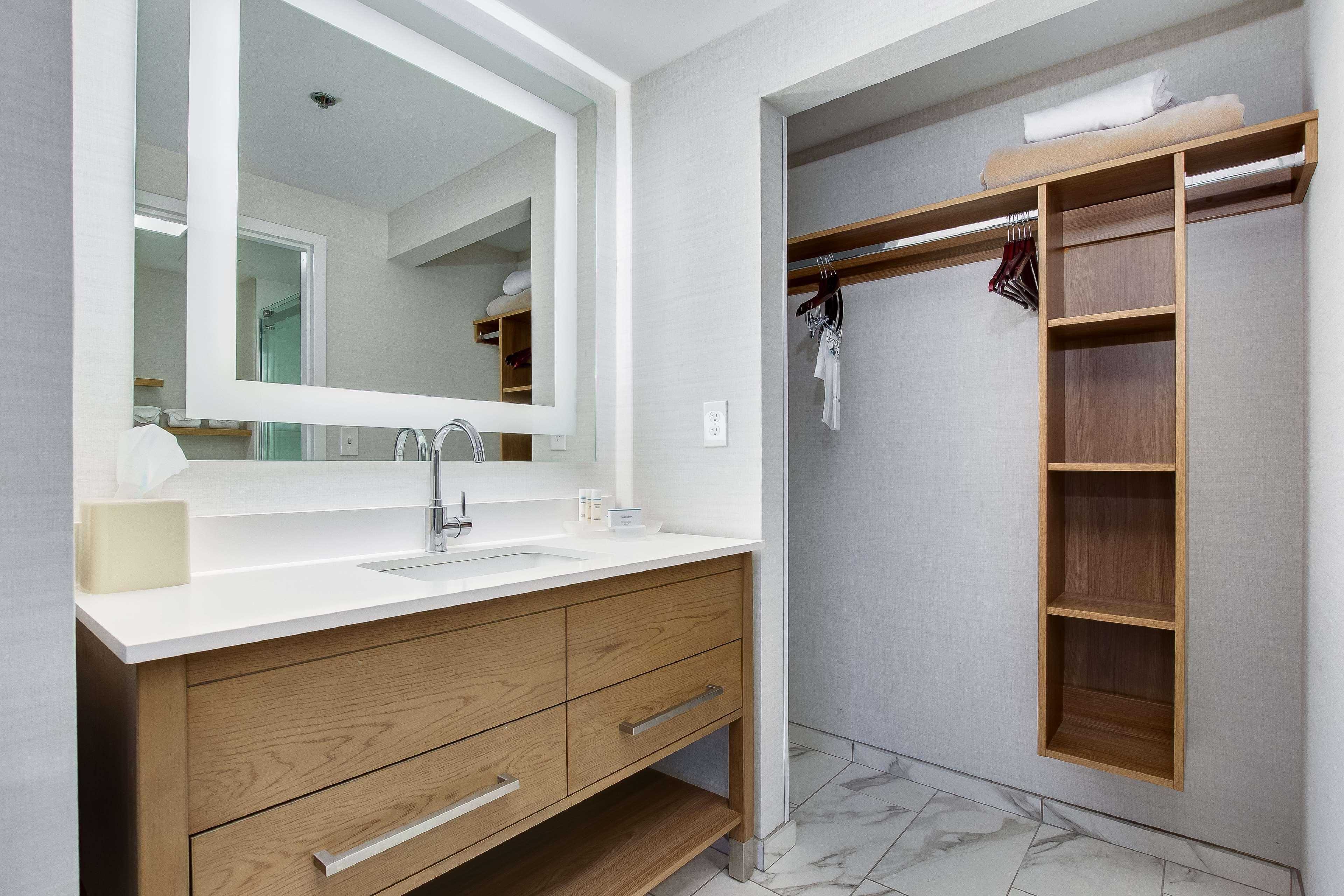Homewood Suites By Hilton Louisville-East Extérieur photo