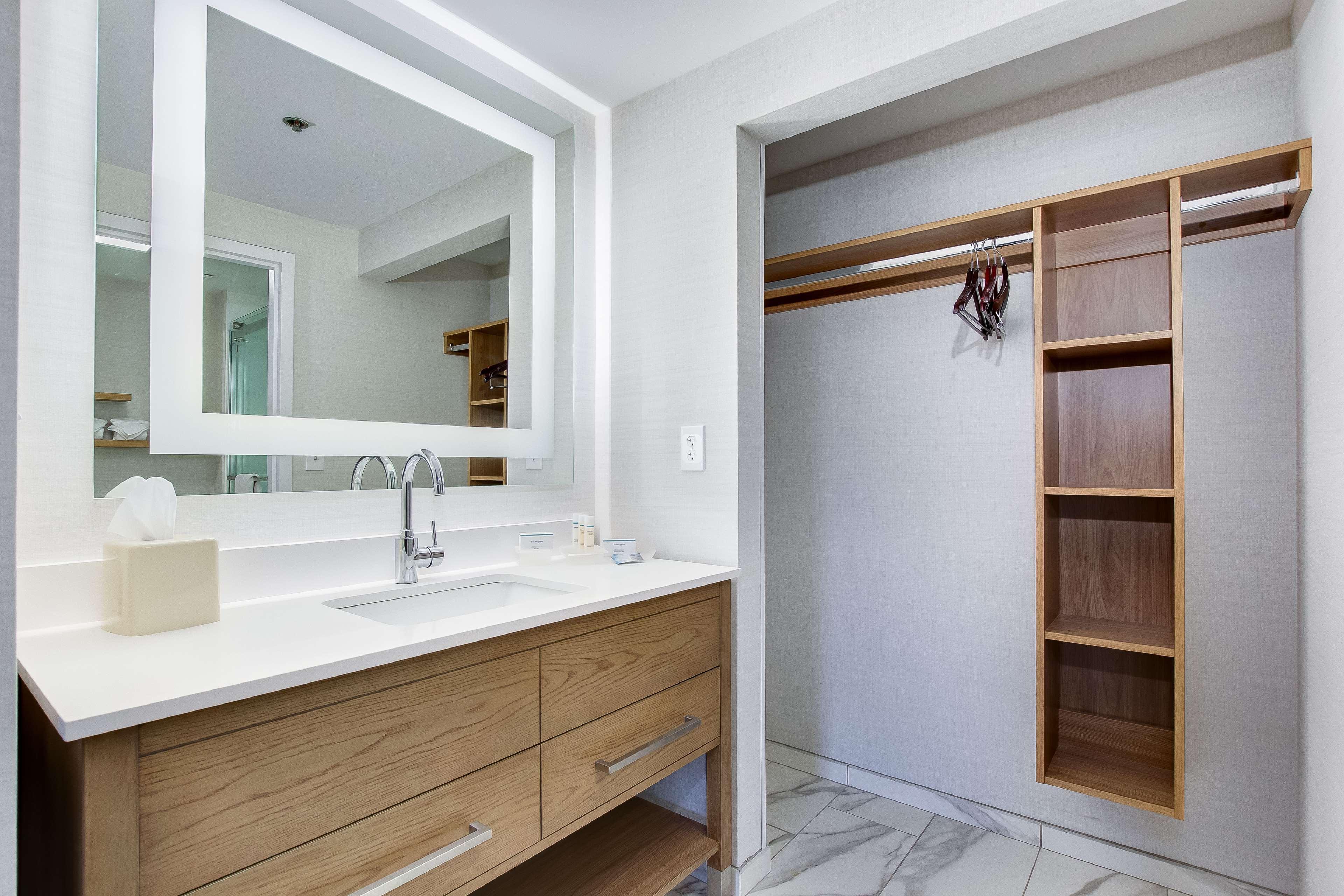 Homewood Suites By Hilton Louisville-East Extérieur photo